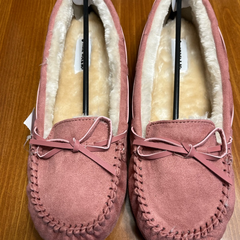 Payless Airwalk Women’s Pink moccasins Size 13